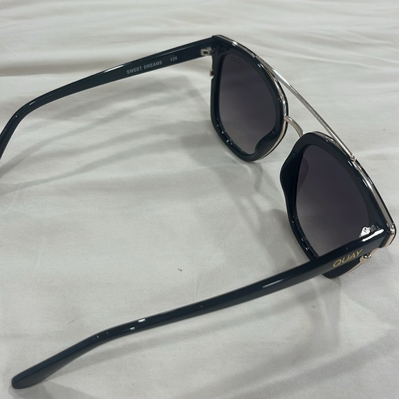 Quay SWEET DREAMS Sun Glasses - Picture 3 of 5
